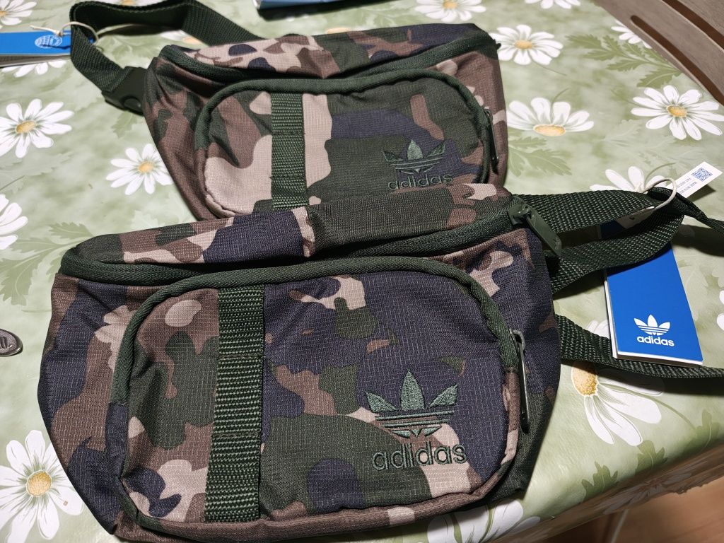 Мъжка чантичка Adidas