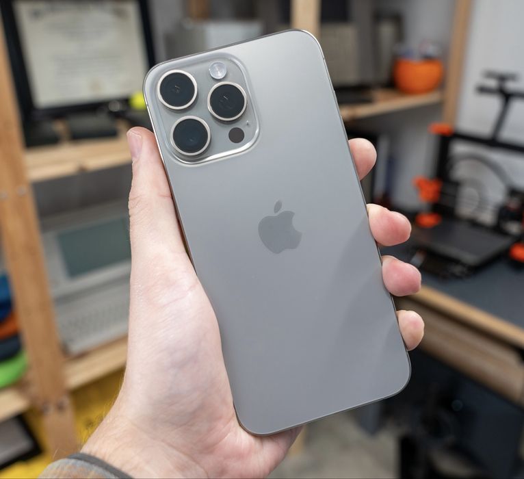 Iphone 15 pro srochniy sotiladi