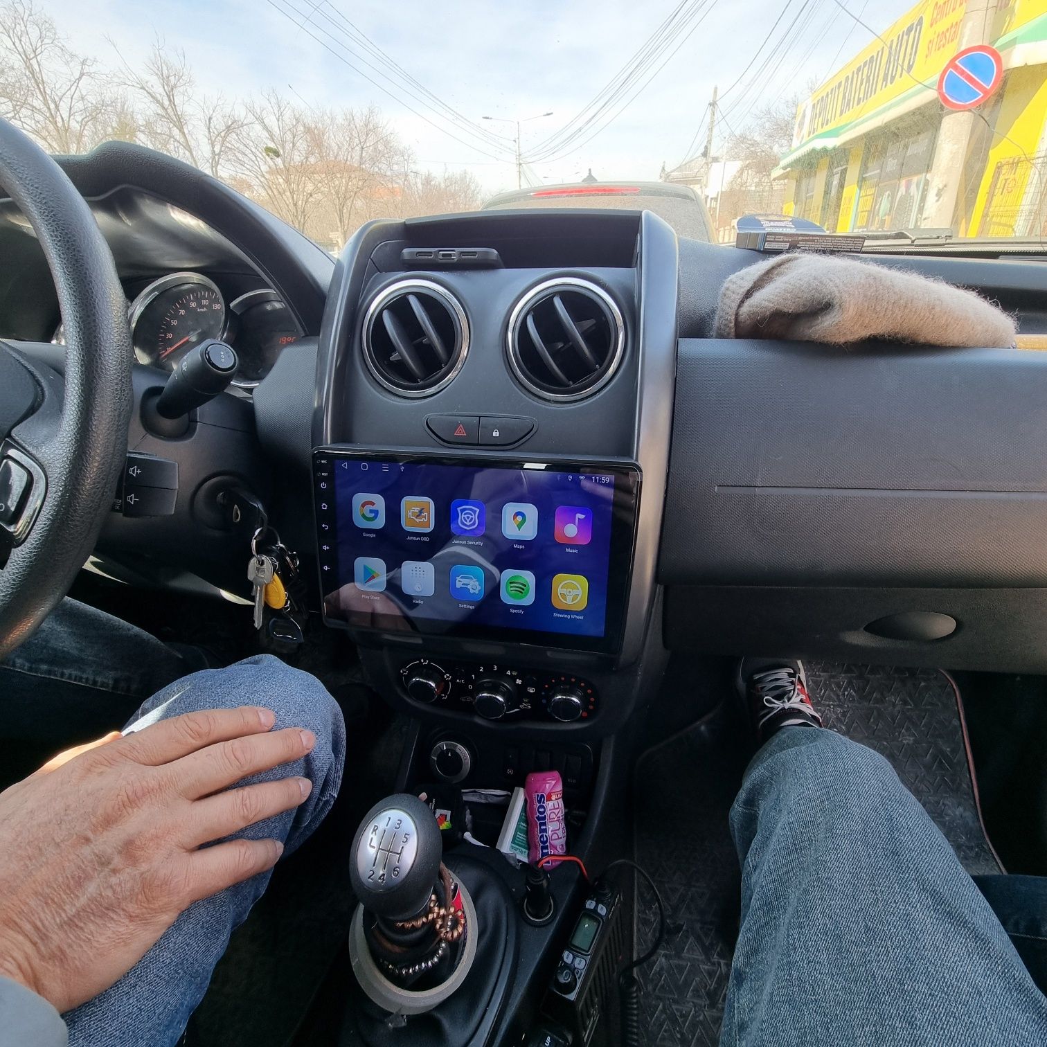 Navigatie Android Dacia Duster 2013-2018 Waze YouTube WiFi GPS USB