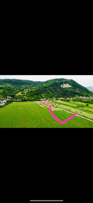 Teren intravilan Dej strada huhurez 42d 6 ari 21000€