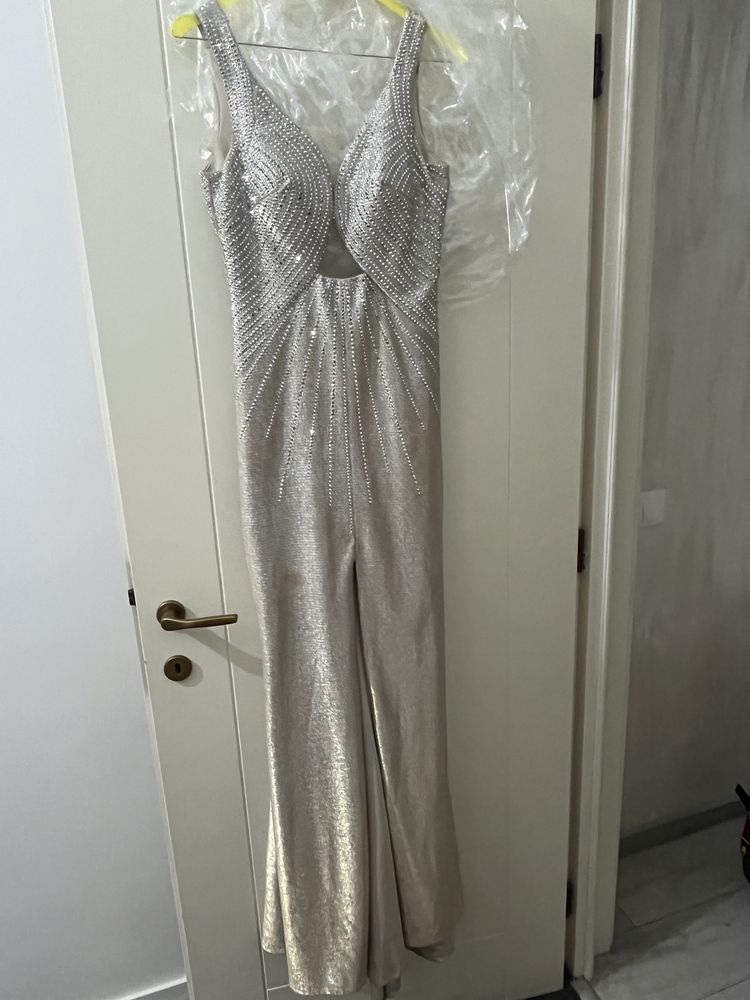 Rochie eleganta cu trena