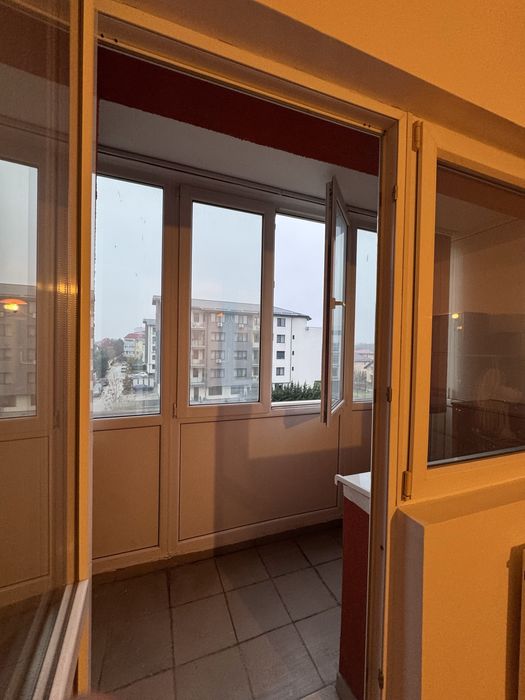 Garsonieră 40 mp • Etaj 3/4 • Valea Doftanei – Brâncuși • 85.000 €