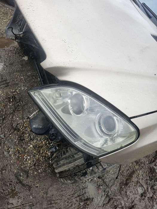 Far dreapta stânga  pentru Mercedes ML w164 an 2008