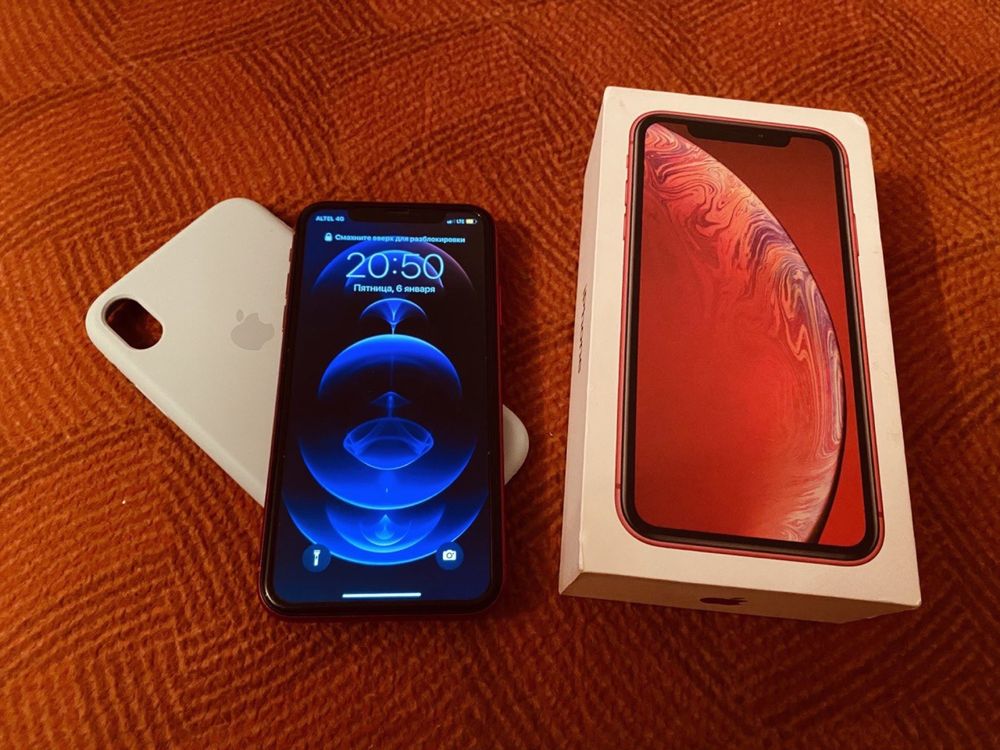 iPhone XR 64гб red