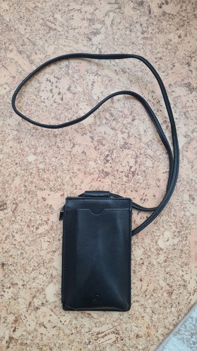 Чантичка за телефон