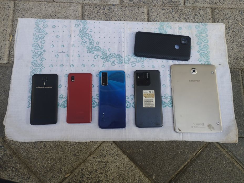Telefonlar sotiladi srochni