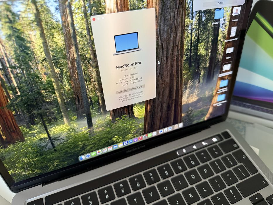 Apple MacBook Pro M2 touchbar