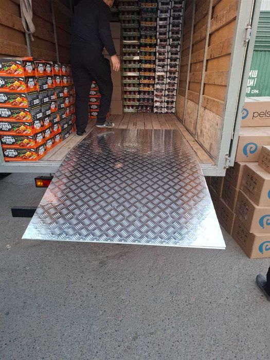 Лист Алюмин - Алюминиевые рефлёный лист и Дюралюминий листы есть