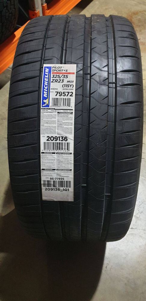 Michelin Pilot Sport 4S MO1 | 285/40ZR23 325/35ZR23