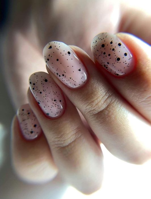 Unghii cu gel  si oja semipermanenta Bacau -de la 95 de lei