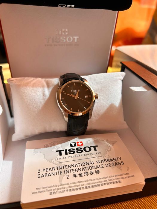 Дамски часовник TISSOT/ТИСОТ T-Classic COUTURIER, стъкло сапфир, черен