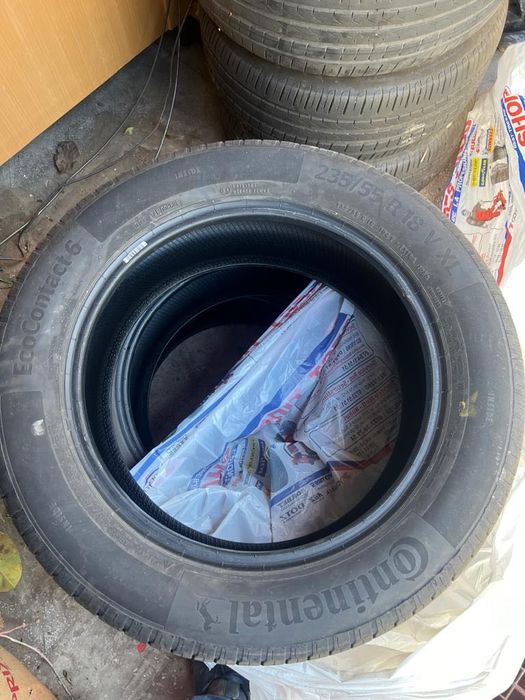 4 x Anvelope CONTINENTAL de vara (rulaj doar 1 saptamana)