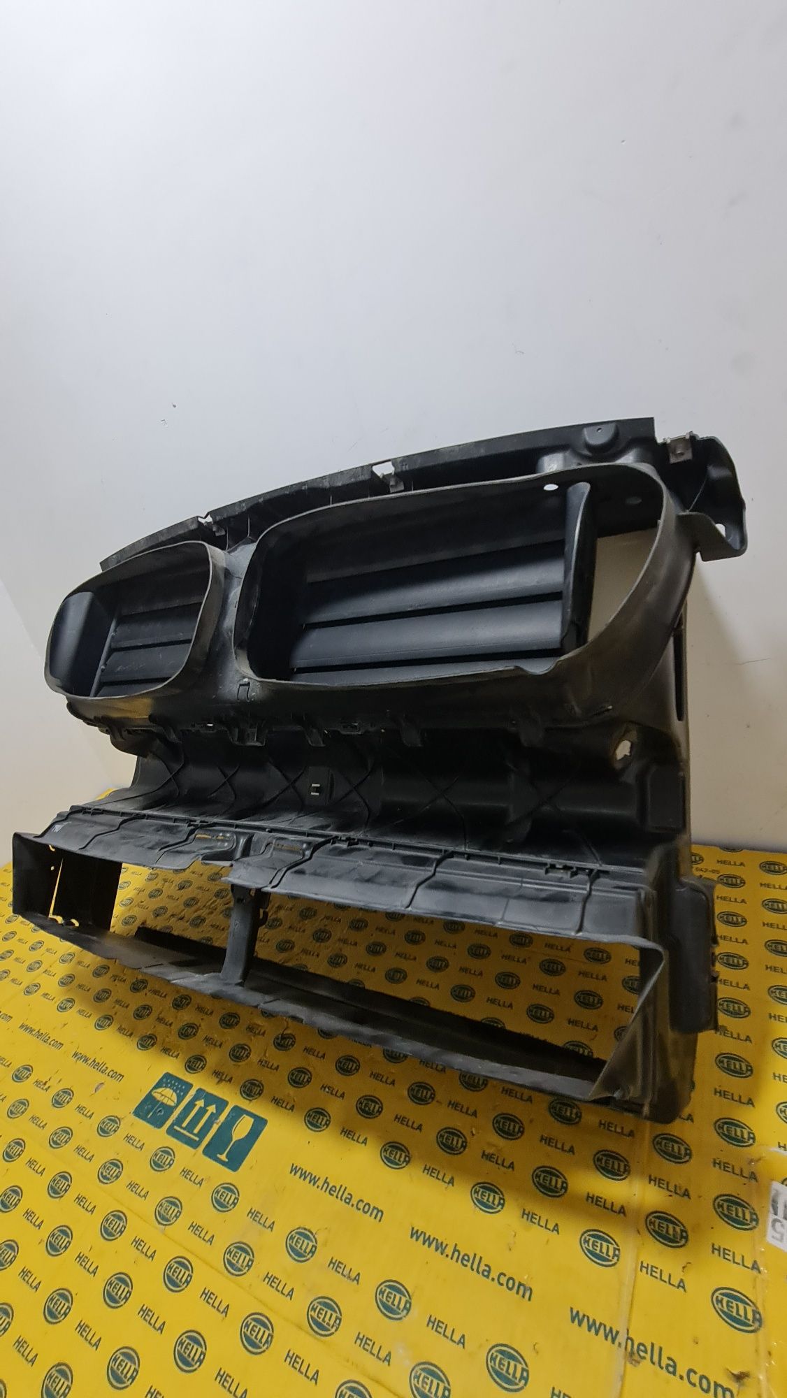 Trager hota clapete difuzor aer radiatoare BMW 5 f10 f11 7332893
