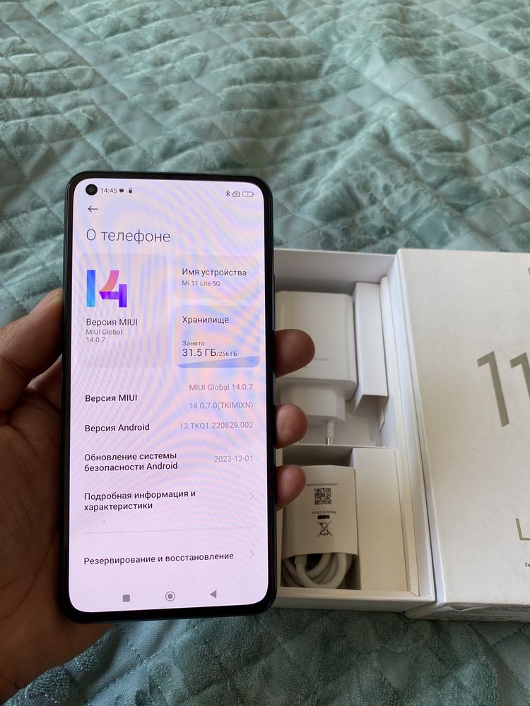 Mi.   11.   Lite.  5G.  8/256