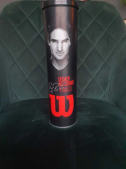 Tub mingi Wilson Legacy ediție specială semnată de Roger Federer,