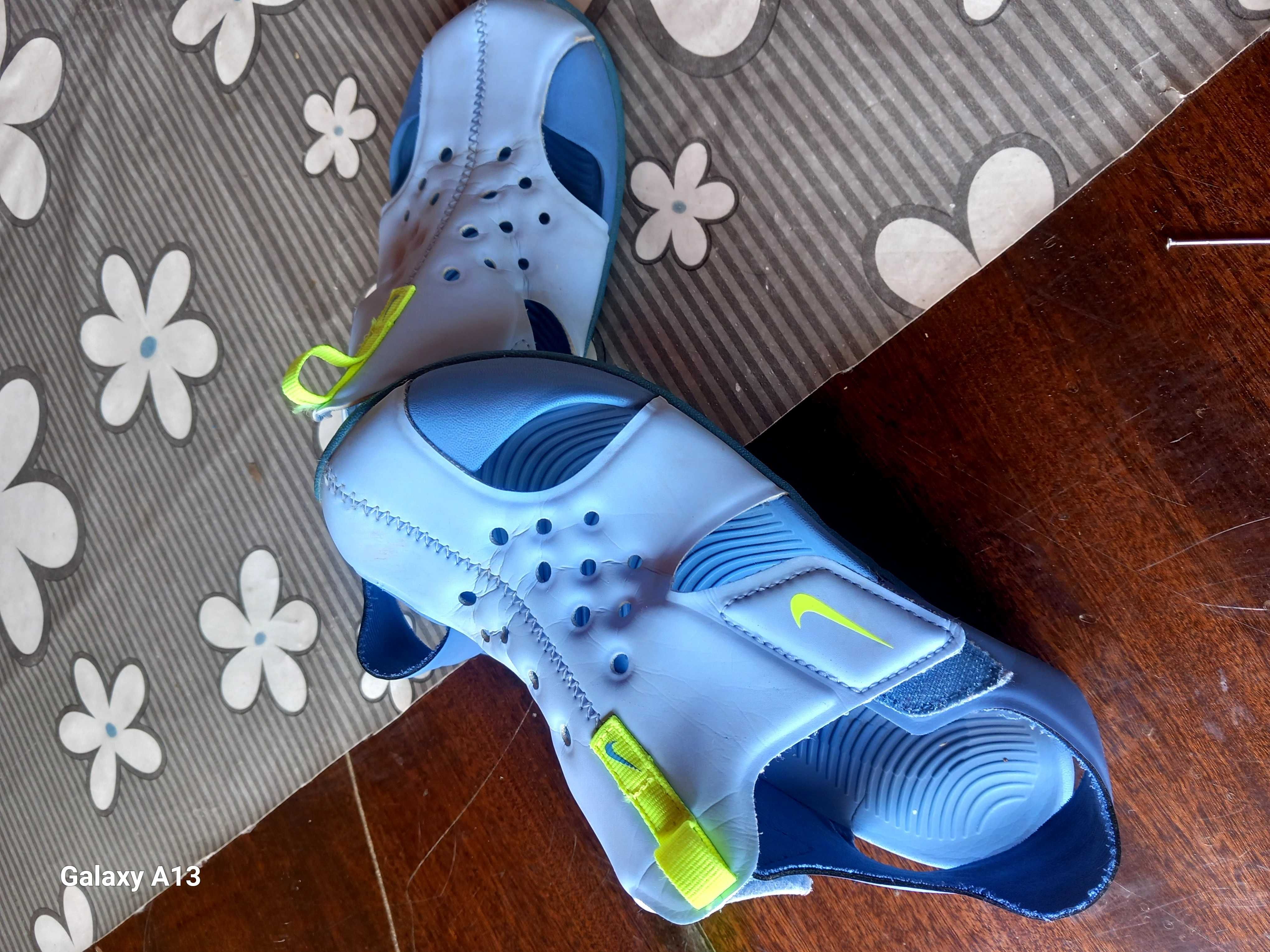 Детски сандали NIKE