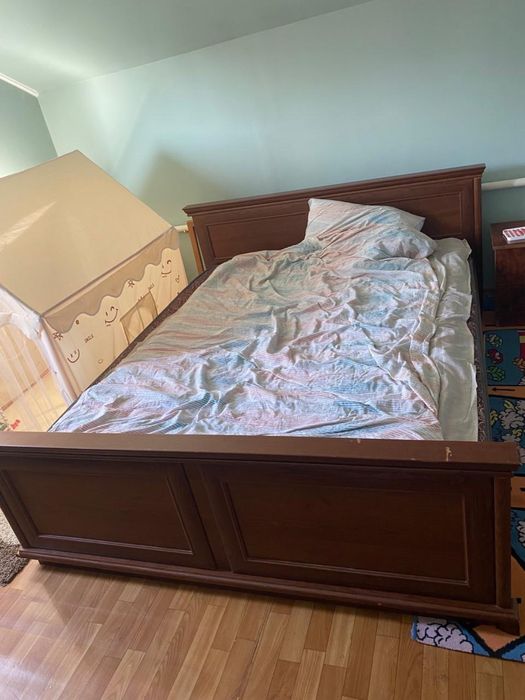 Кровать двухспальная