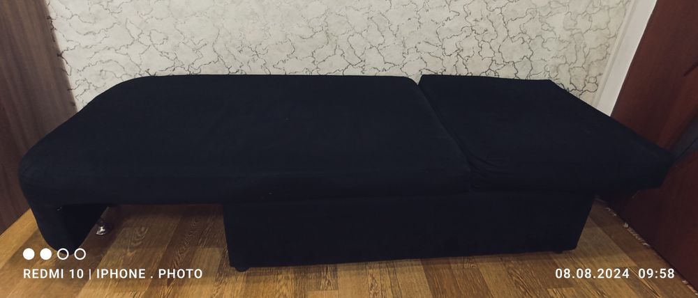 Продается мини диван
