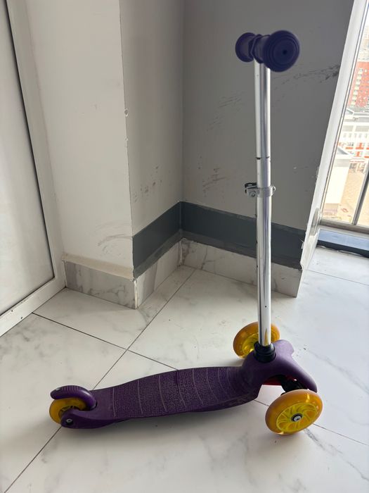 Трехколесный самокат детский