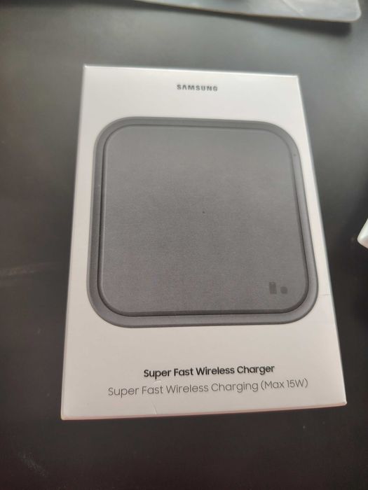 Супер бързо безжично зарядно SAMSUNG