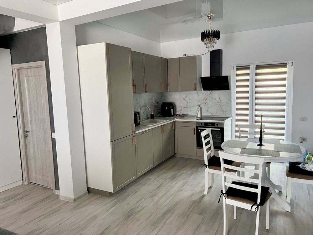 Casa 3 Camere Mamaia nord, complet mobilata, totul nou