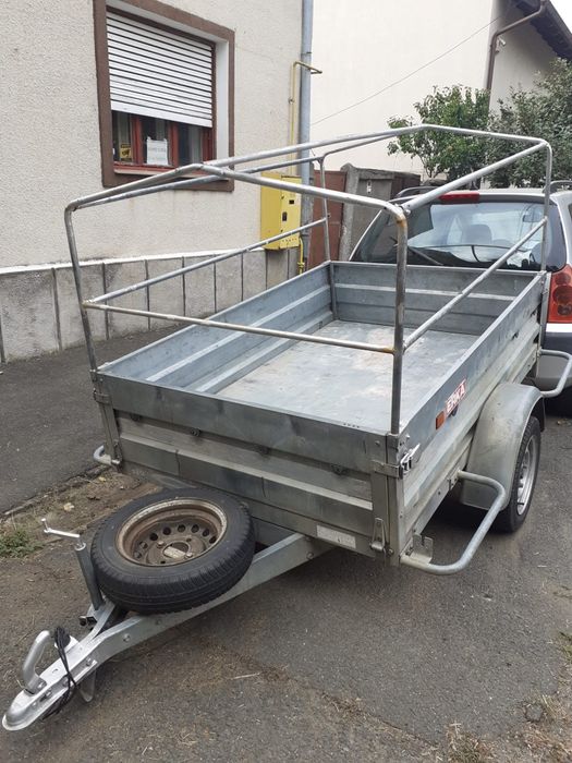 Vând Remorcă recent înmatriculată, impecabilă