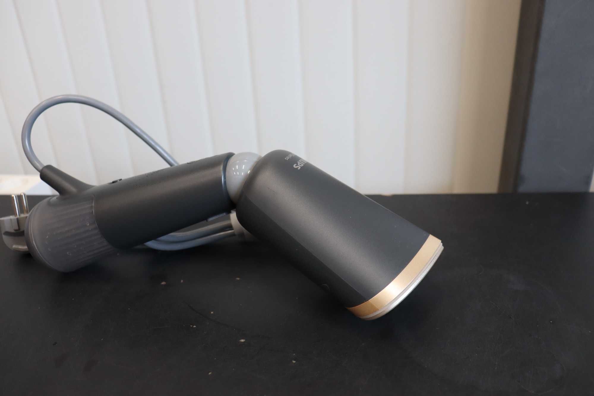 Преносима вертикална ютия Philips Series 5000 бързо нагряване STH5030