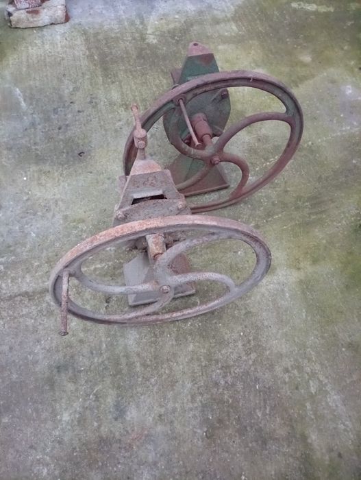 Moara / râșniță manuala porumb