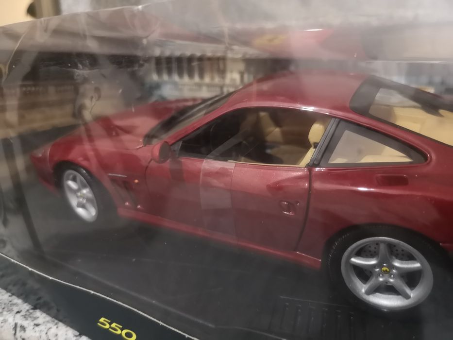 Колекционерски модел Ferrari 550 maranello 1:18