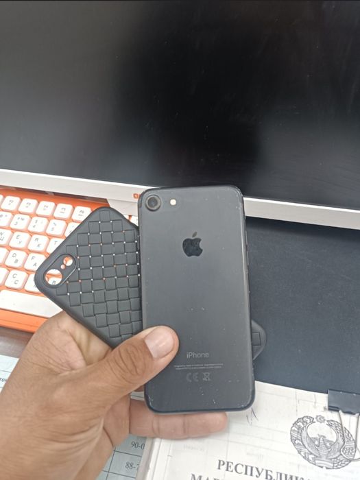 Iphone 7 sotiladi