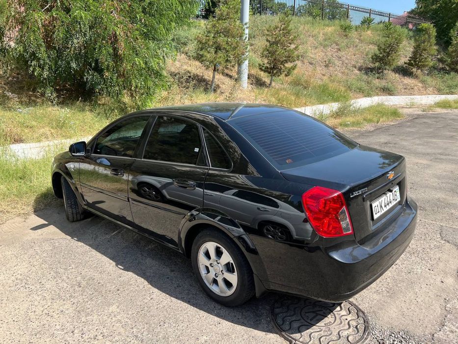 Продается своя машина Chevrolet Lacetti