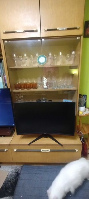 AOC 32" CQ32G 144hz 2560x1440p 2k VA curved