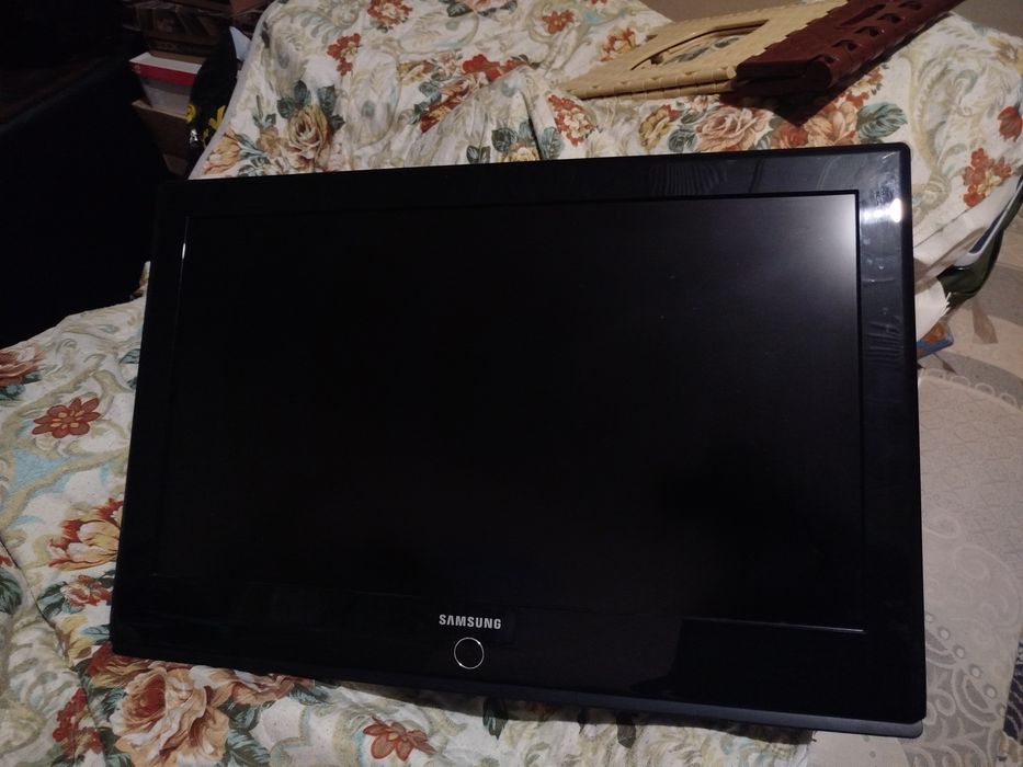 Телевизор Samsung