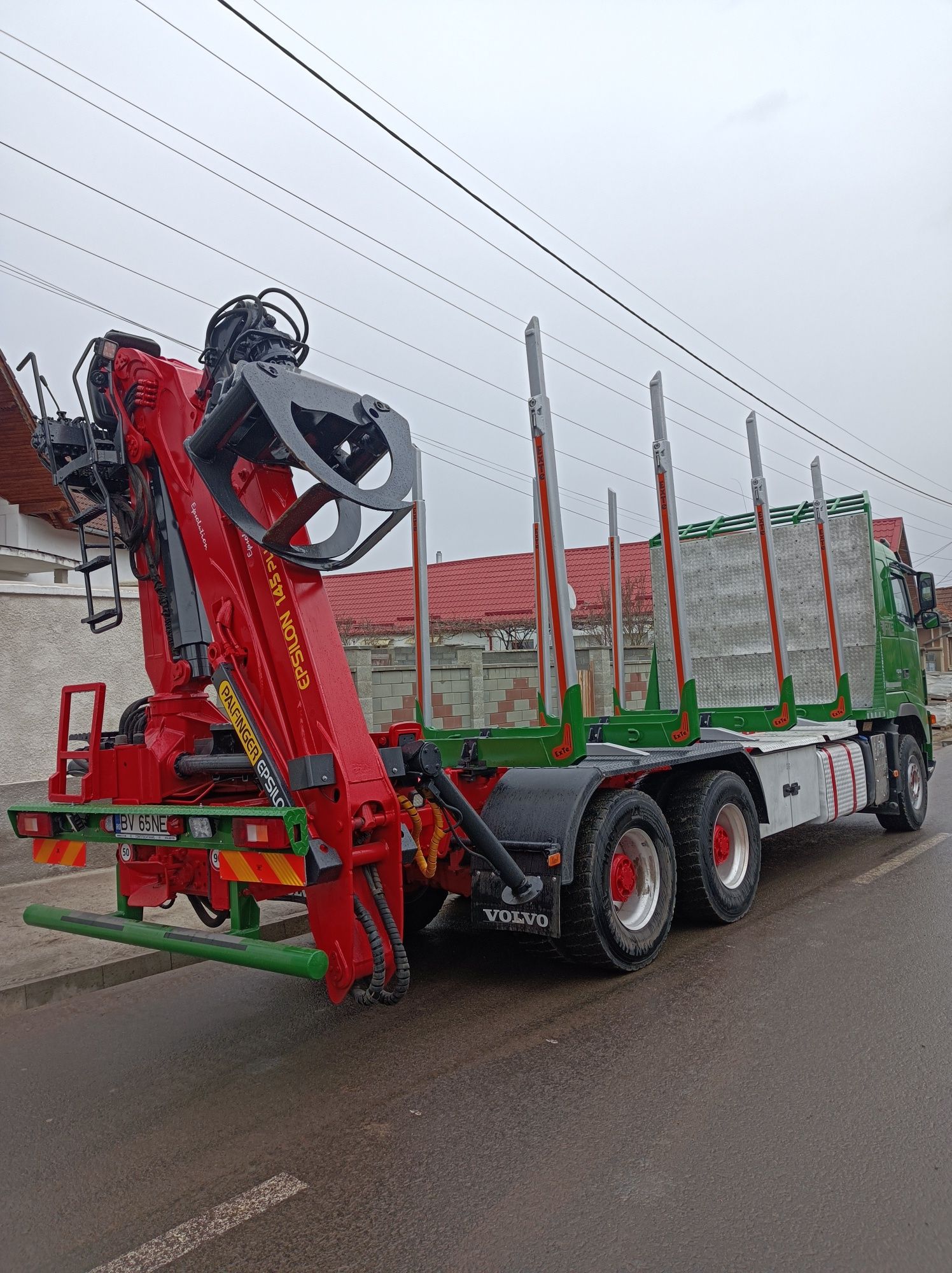 Camion forestier Volvo fh euro 5 schimb cu cap tractor