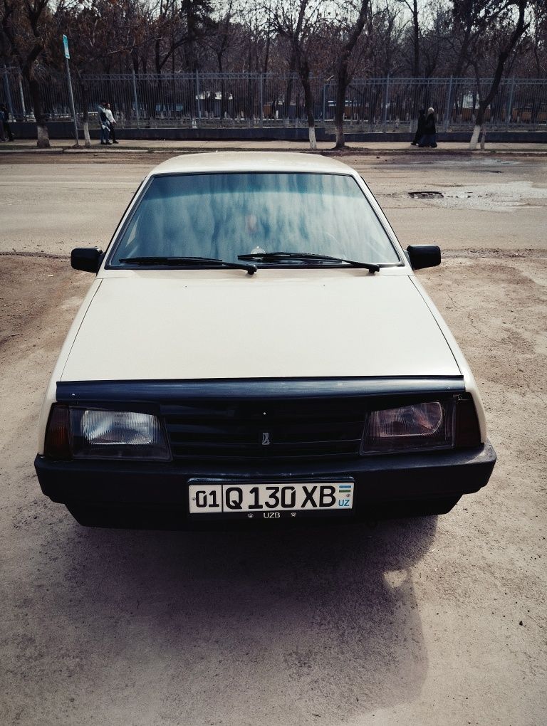 Lada 2109 Srochno sotiladi