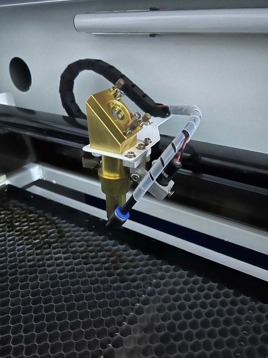 Masina gravat/ taiat laser - Sierra Modellsport