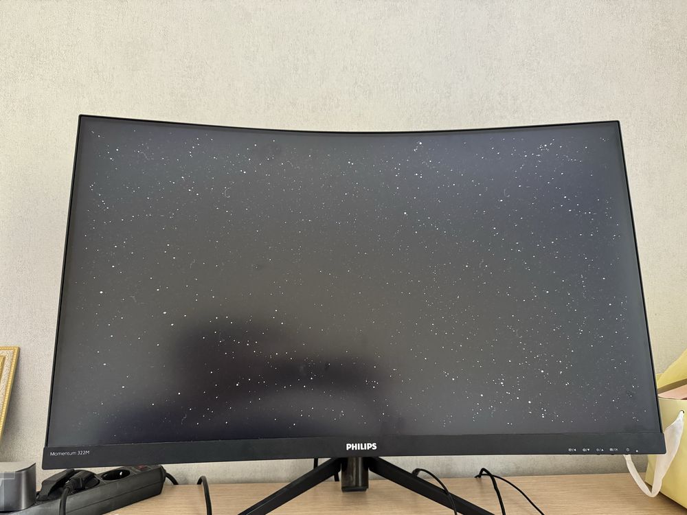 Монитор 32 дюйма 240Гц, Phillips momentum 322m8cp