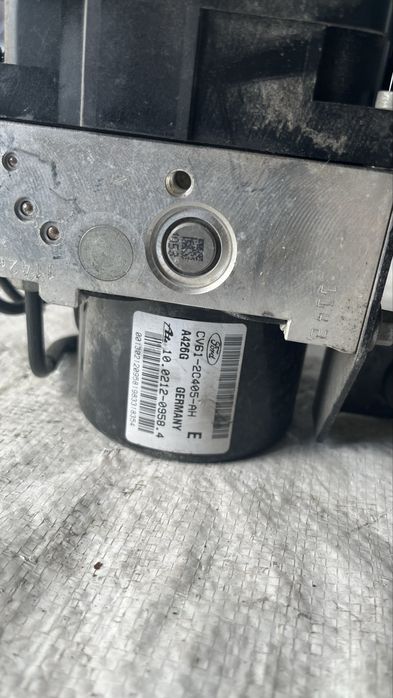 ABS помпа Ford Kuga