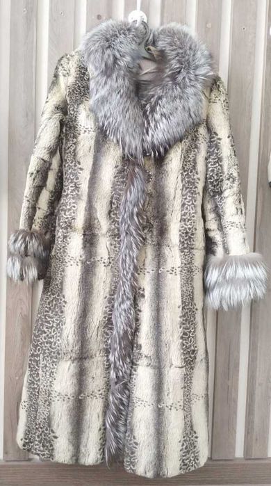 Шубу в хорошем состоянии продам