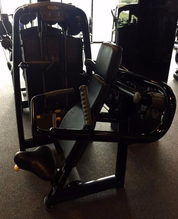 Фитнес уред Technogym Shoulder Press