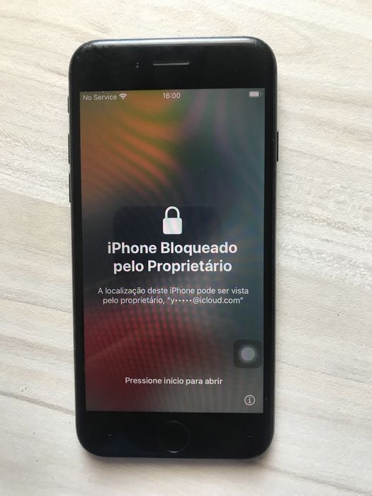 IPhone 7 32gb-заключен iCloud