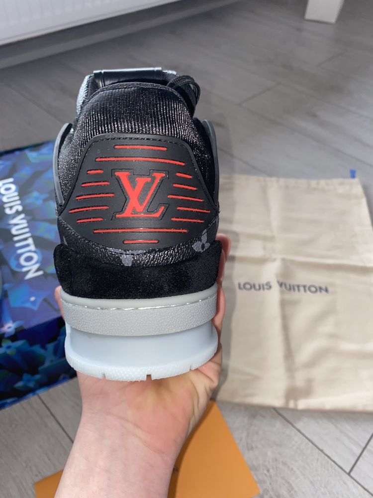 LV  Trail Sneaker