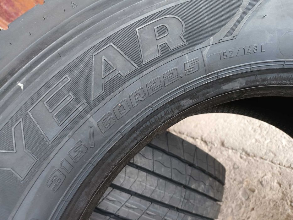 2 Нови гуми 315/60 R22.5 Goodyear FuelMax D 152/148L M+S