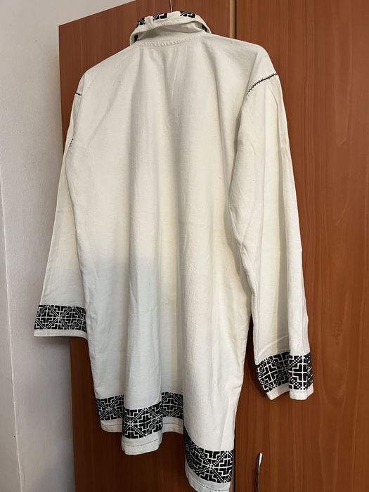 Camasa traditionala