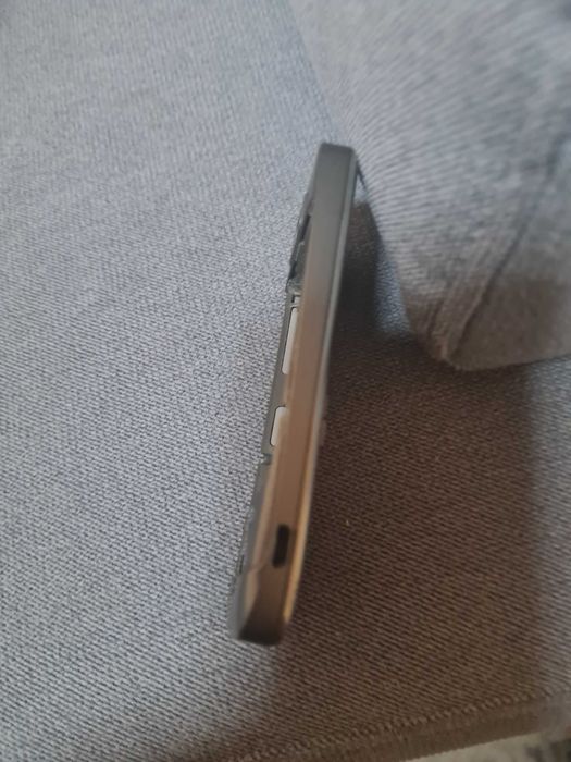 Nokia model E52- 1 Pentru piese