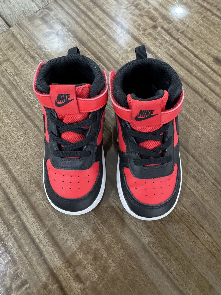 Бебешки обувки Nike 25