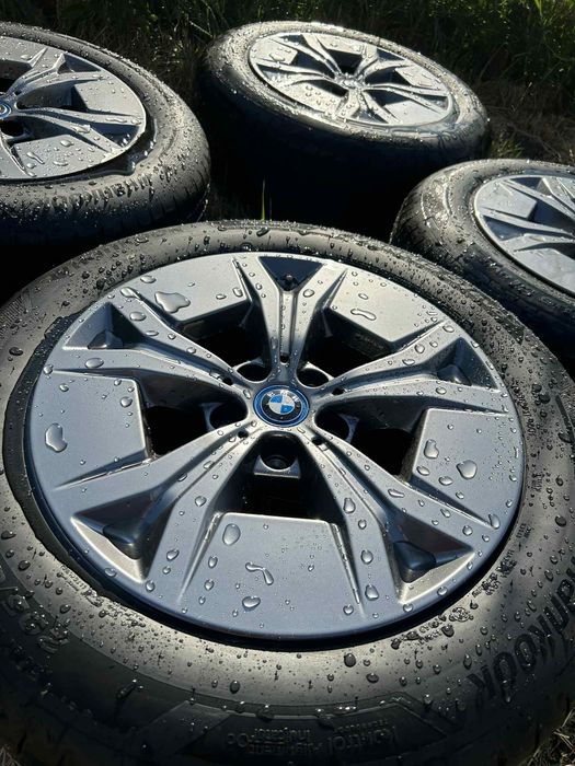 Оригинални лети джанти с чисто нови гуми за BMW IX1 и IX2.
