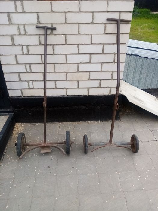 Продам коляски 2  для воды ссср