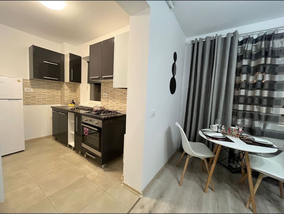 Studio 2 camere Top City Coresi mobilat