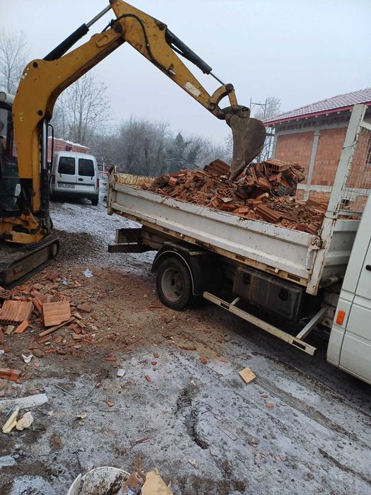 Chirie / Inchiriere excavator - miniexcavator de 3.0 t
